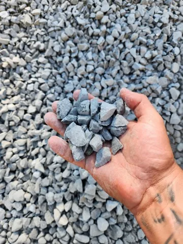 0–3/4 inch crushed rock material sample